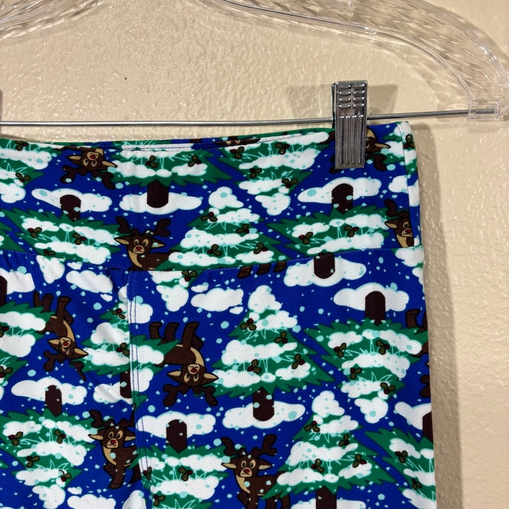 Lularoe Winter Reindeer Leggings One Size